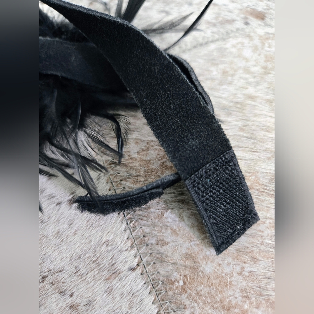 Elegant Black Feather & Rhinestones Choker - Picture 6 of 11